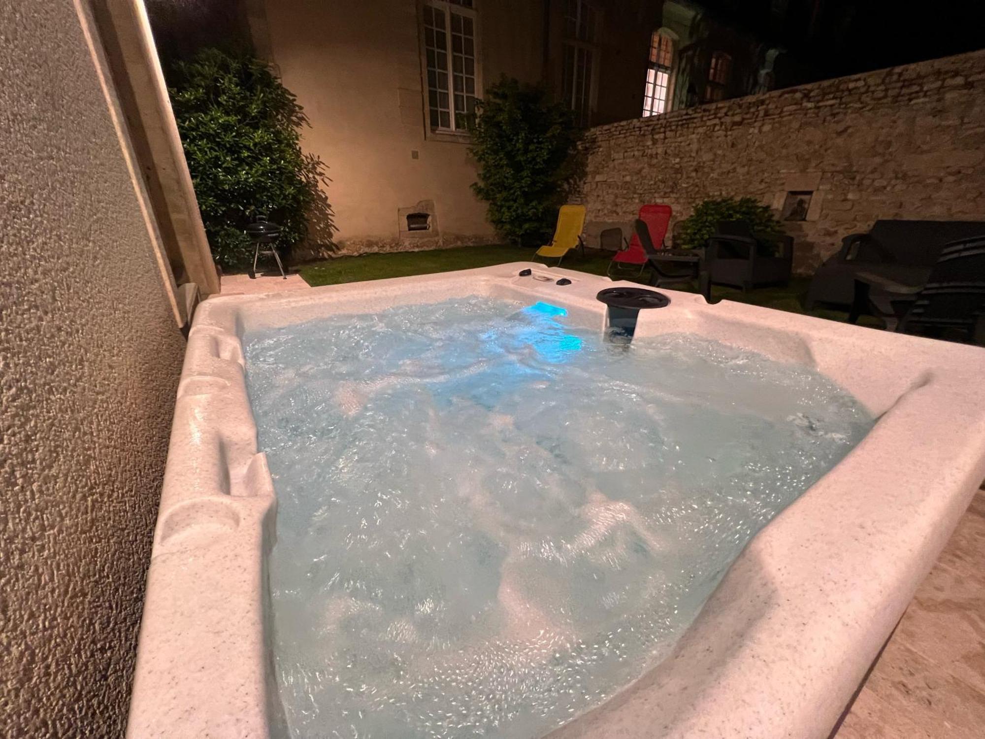 Maison D'Alice - Avec Spa 贝叶 外观 照片